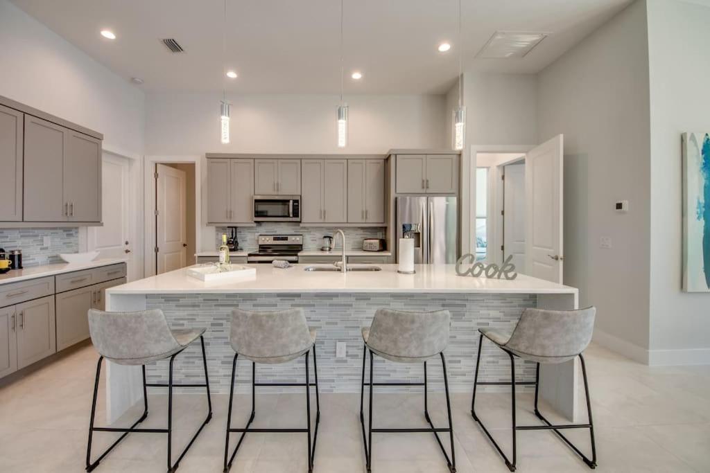 Villa Sensation By Coralvilla - New,Modern With Pool Cape Coral Kültér fotó